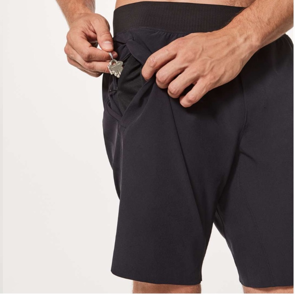 lululemon In‎ Mind Men’s Short 9” Medium Black